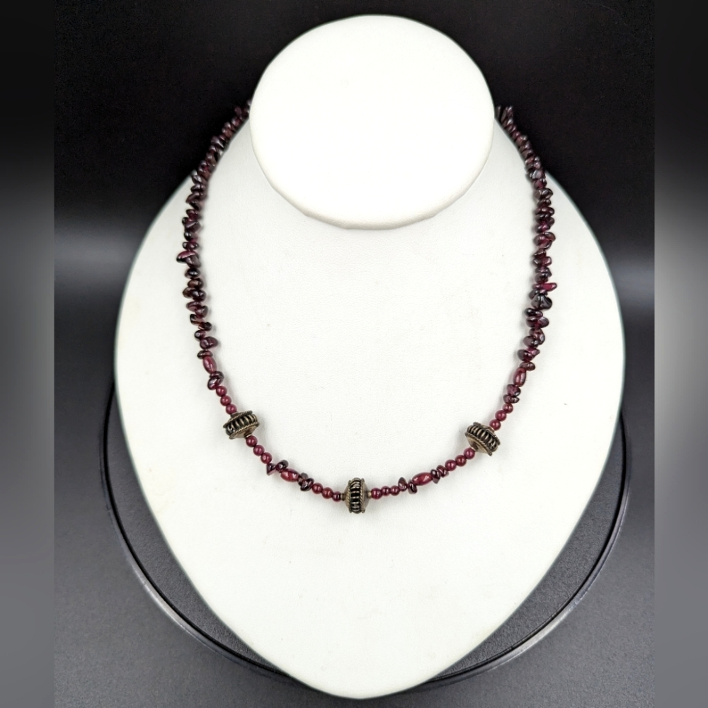 Garnet and silver tone vintage necklace